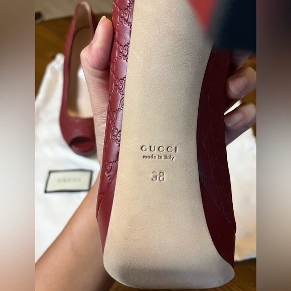 Gucci Red Leather Pumps - Picture 8 of 9